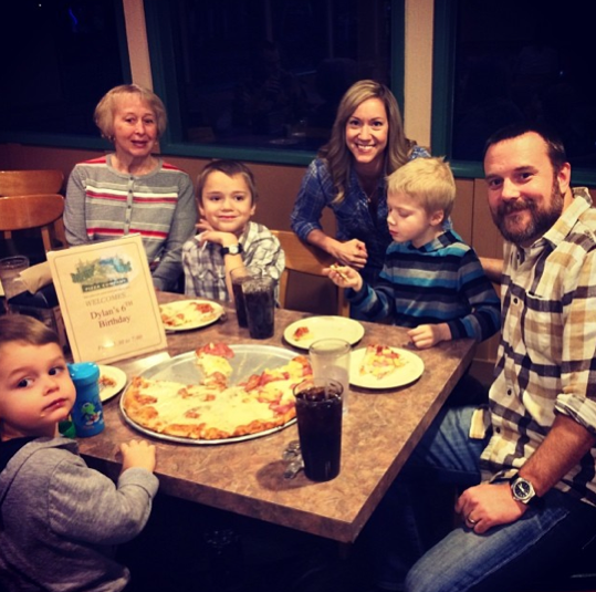 family pizza party